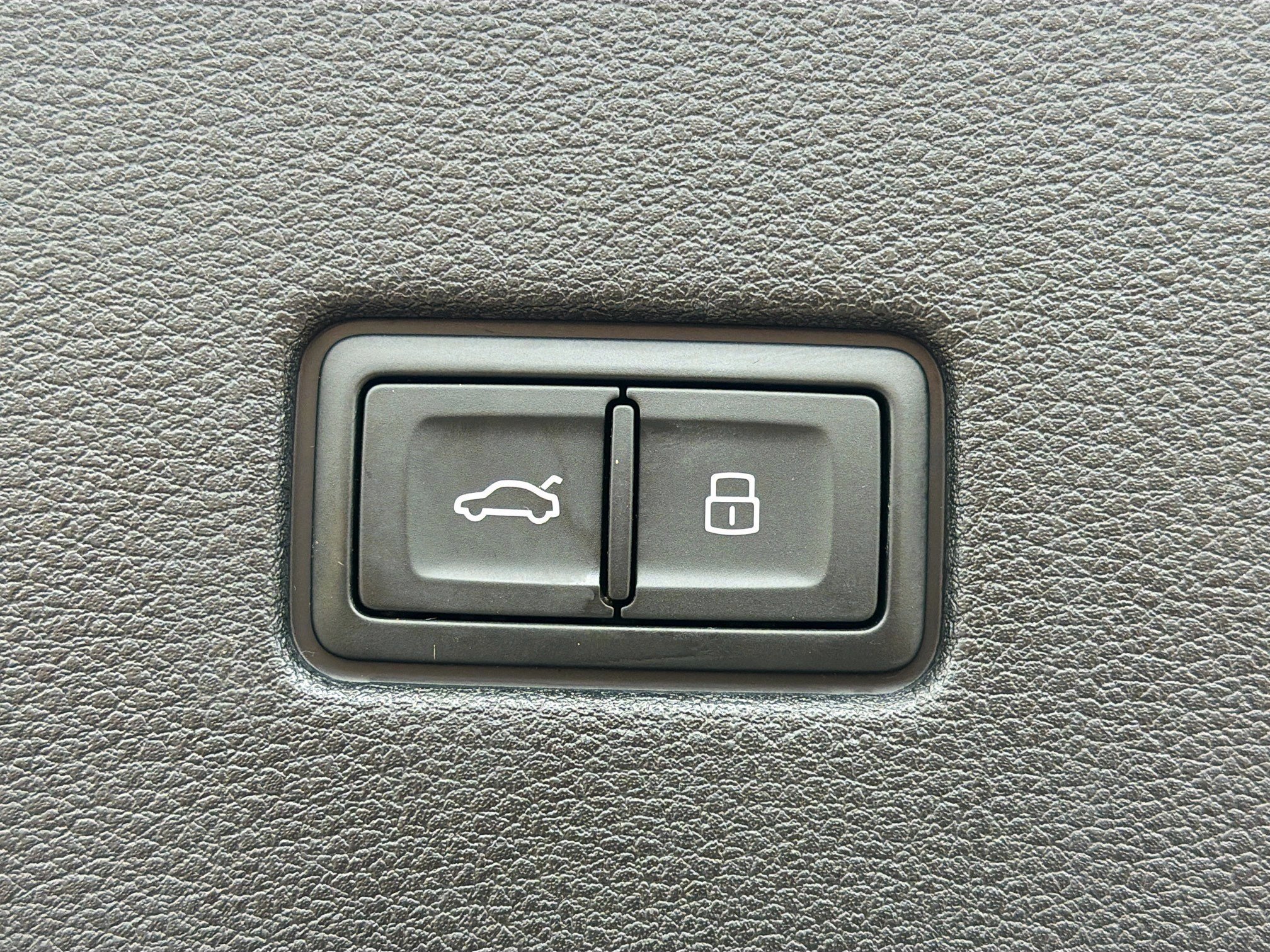 Used 2023 Audi RS Q8 image 12