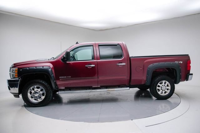 Used 2013 Chevrolet Silverado 2500 LT w/ Interior Plus Package AWD/4WD image 2