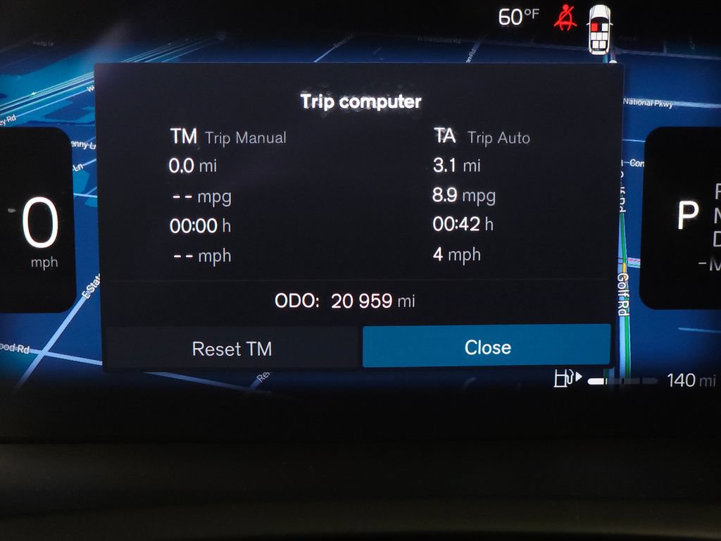 Certified 2025 Volvo XC90 B5 Plus AWD/4WD image 23