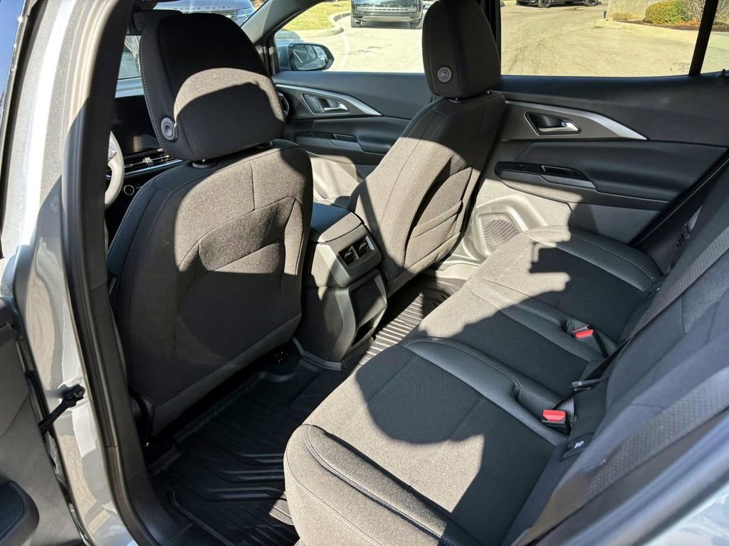 Used 2026 Chevrolet Equinox EV LT image 26