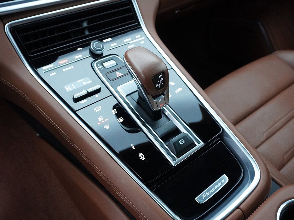Used 2023 Porsche Panamera 4 Platinum Edition image 57