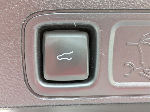 Used 2020 Ford Expedition Limited w/ Equipment Group 303A image 13