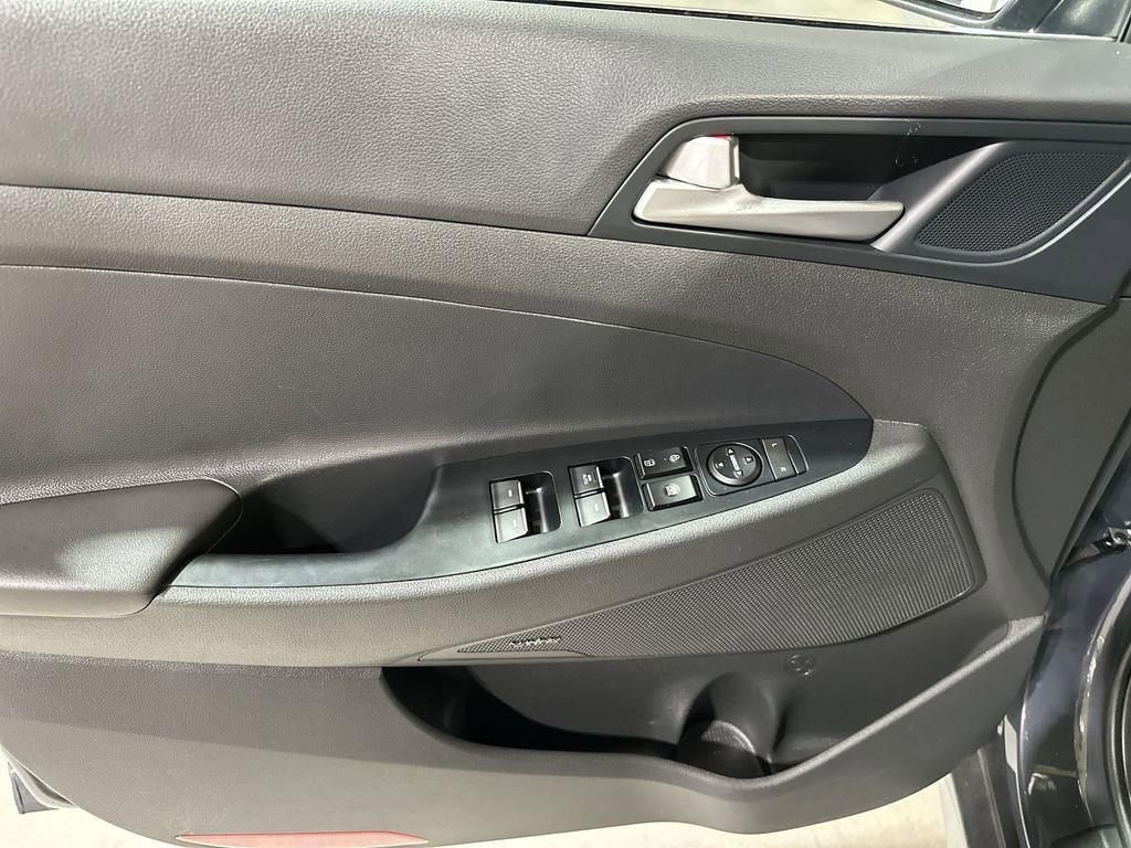 Used 2021 Hyundai Tucson Ultimate image 16