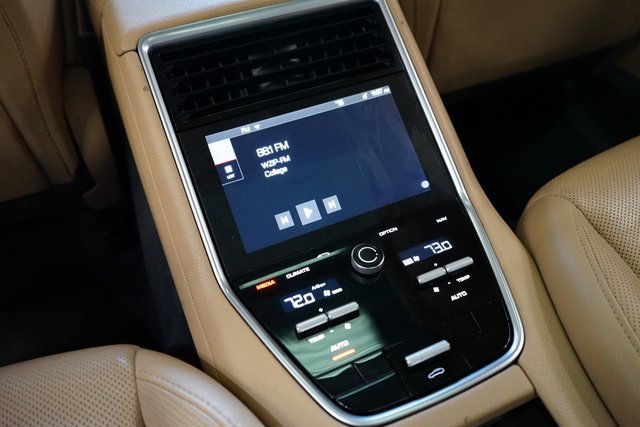 Used 2019 Porsche Panamera 4 image 56