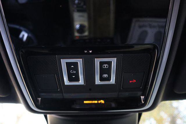 Used 2019 Land Rover Range Rover AWD/4WD image 30
