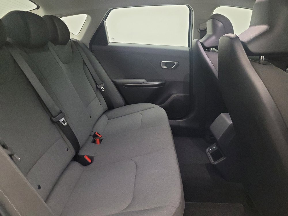 Used 2025 Kia K4 LX FWD image 19