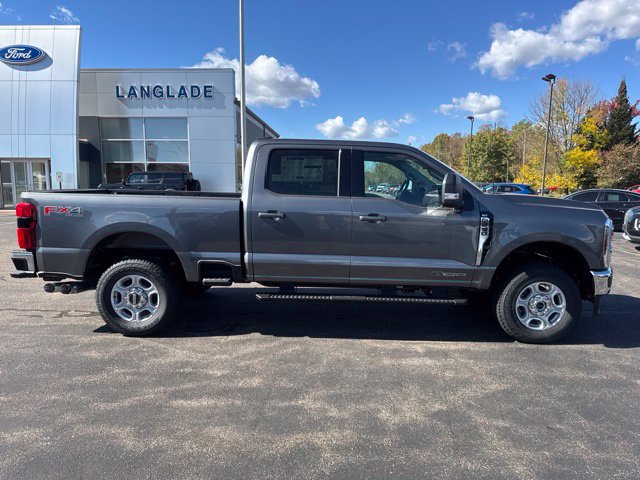 New 2026 Ford F250 XLT w/ XLT Premium Package AWD/4WD image 10