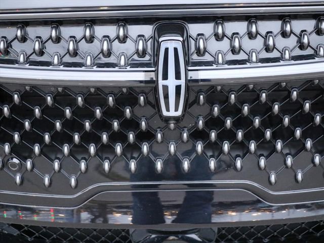 Used 2024 Lincoln Nautilus Reserve w/ Equipment Group 202A image 29
