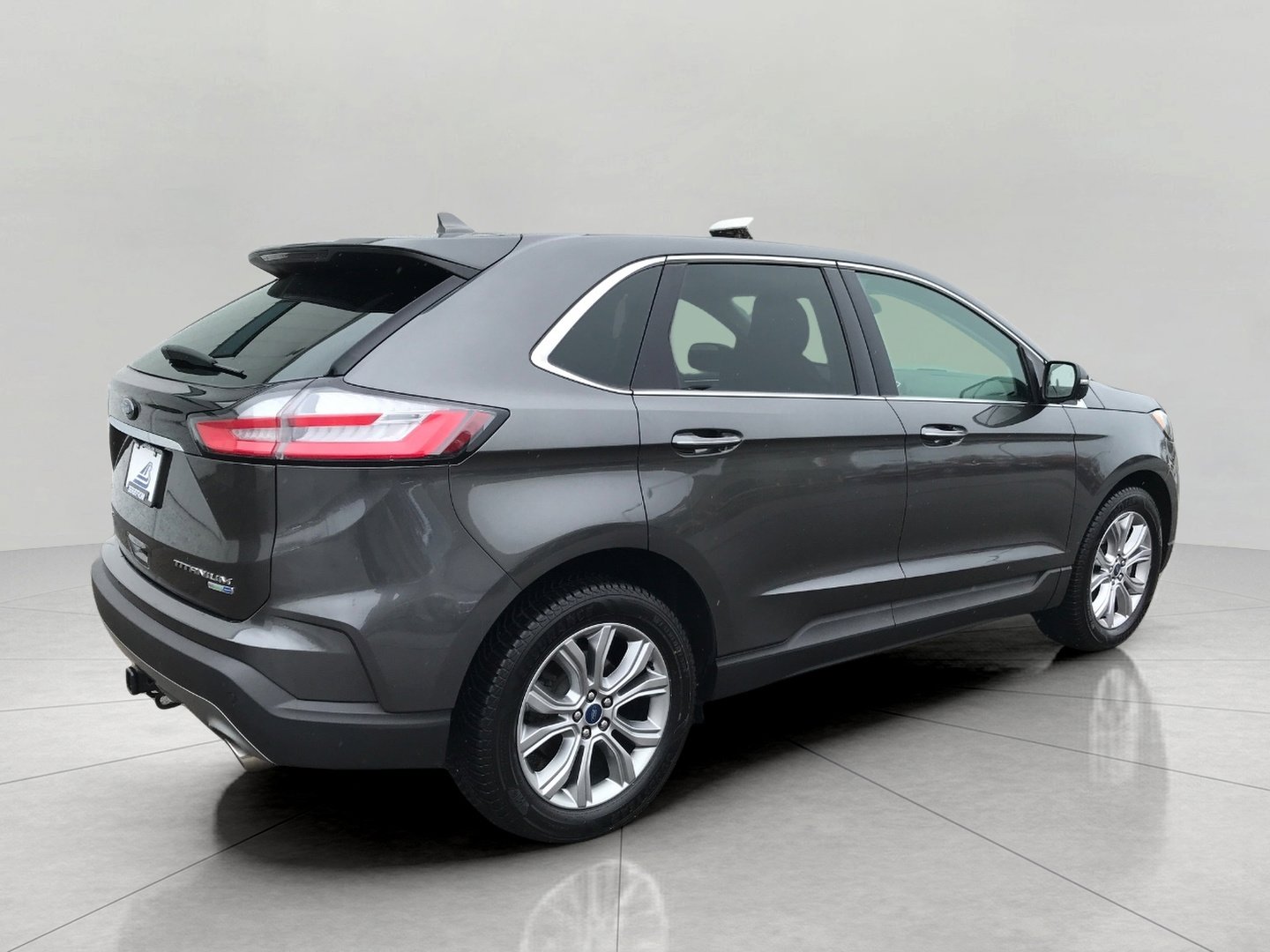 Used 2019 Ford Edge Titanium w/ Cold Weather Package AWD/4WD image 20