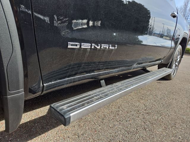 Used 2024 GMC Sierra 1500 Denali Ultimate image 11
