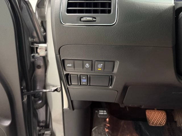 Used 2023 Nissan Armada Platinum w/ Captain's Chairs Package AWD/4WD image 20