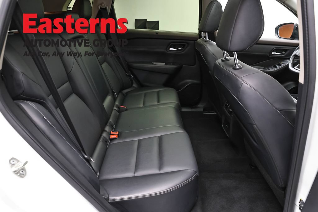 Used 2023 Nissan Rogue SV w/ SV Premium B Package AWD/4WD image 46