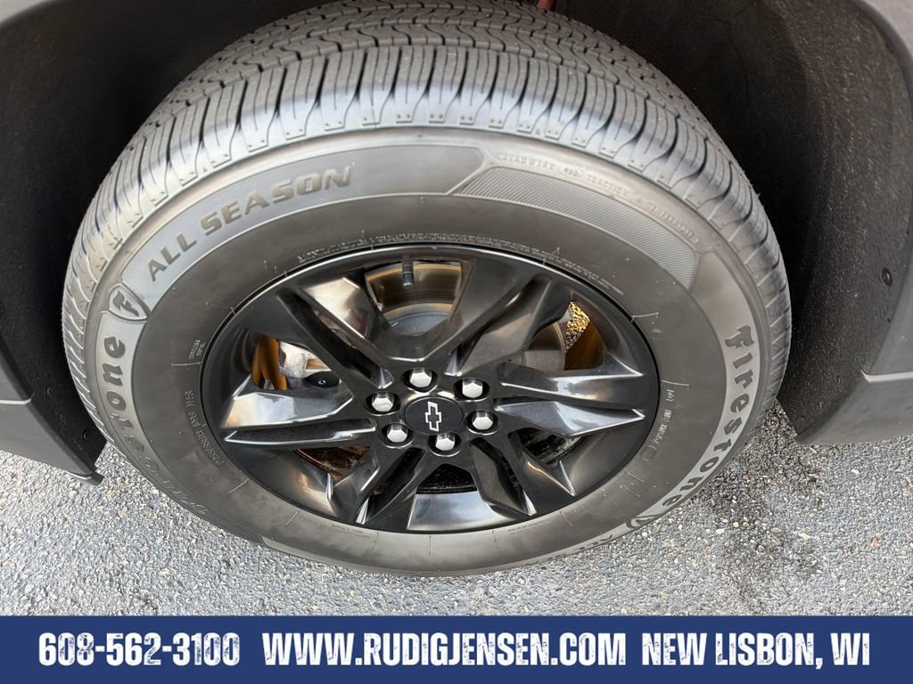 Used 2023 Chevrolet Traverse LT w/ Midnight/Sport Edition AWD/4WD image 25