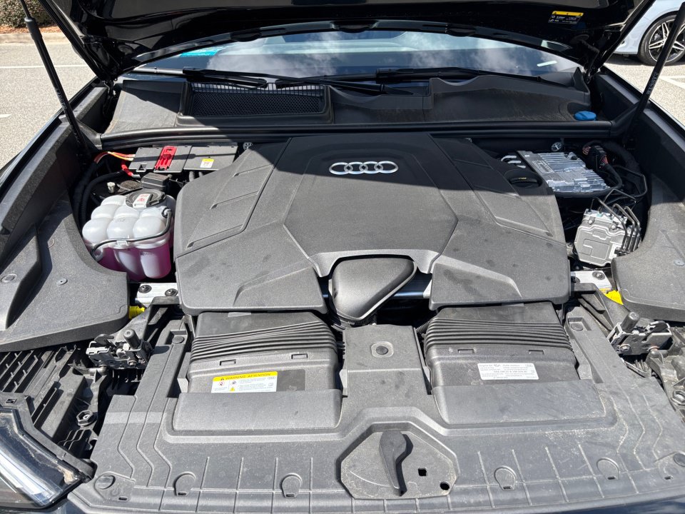 Certified 2026 Audi Q8 Premium Plus AWD/4WD image 16