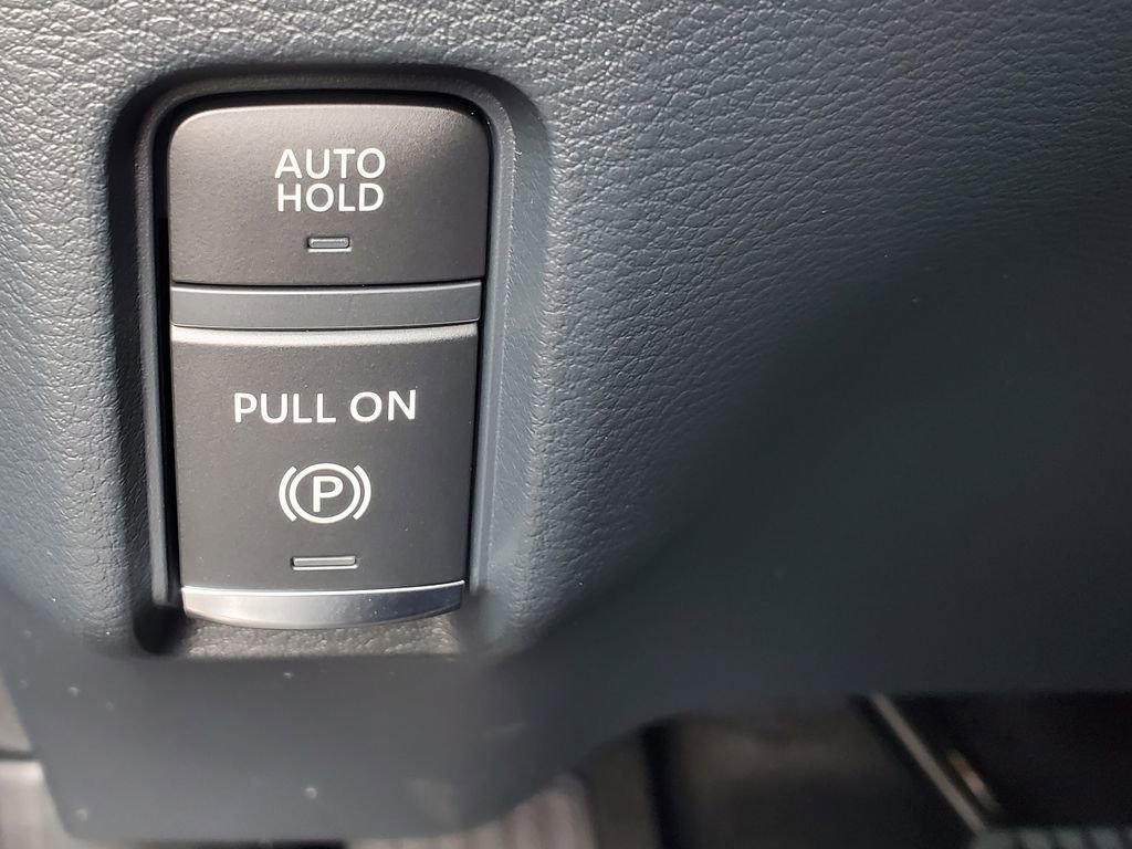 New 2026 Nissan Armada PRO-4X w/ Captain's Chari Seat Package AWD/4WD image 32