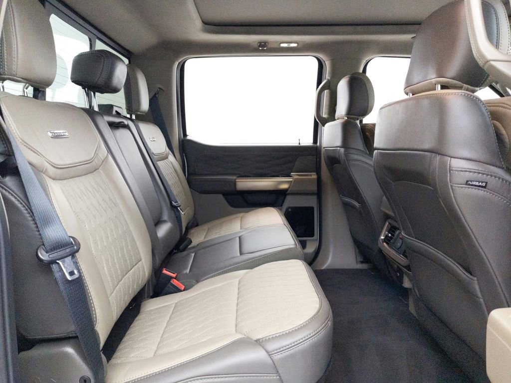 Used 2026 Ford F450 Platinum w/ Platinum Plus Package AWD/4WD image 31