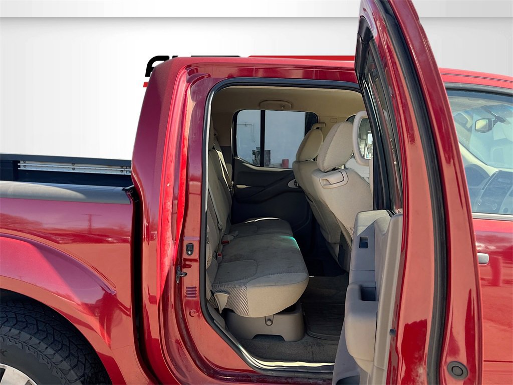 Used 2012 Nissan Frontier SV w/ SV Premium Utility Pkg image 21