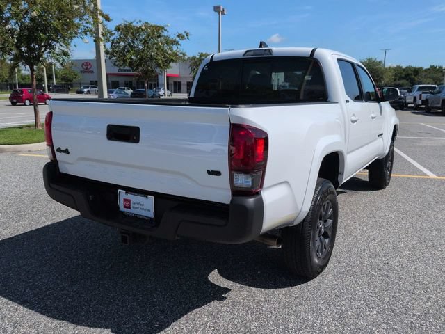 Certified 2022 Toyota Tacoma SR5 AWD/4WD image 4