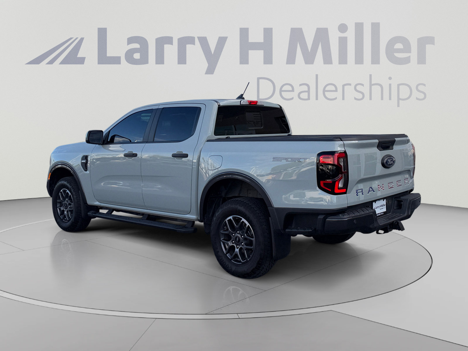 Used 2024 Ford Ranger XLT w/ Trailer Tow Package RWD image 3