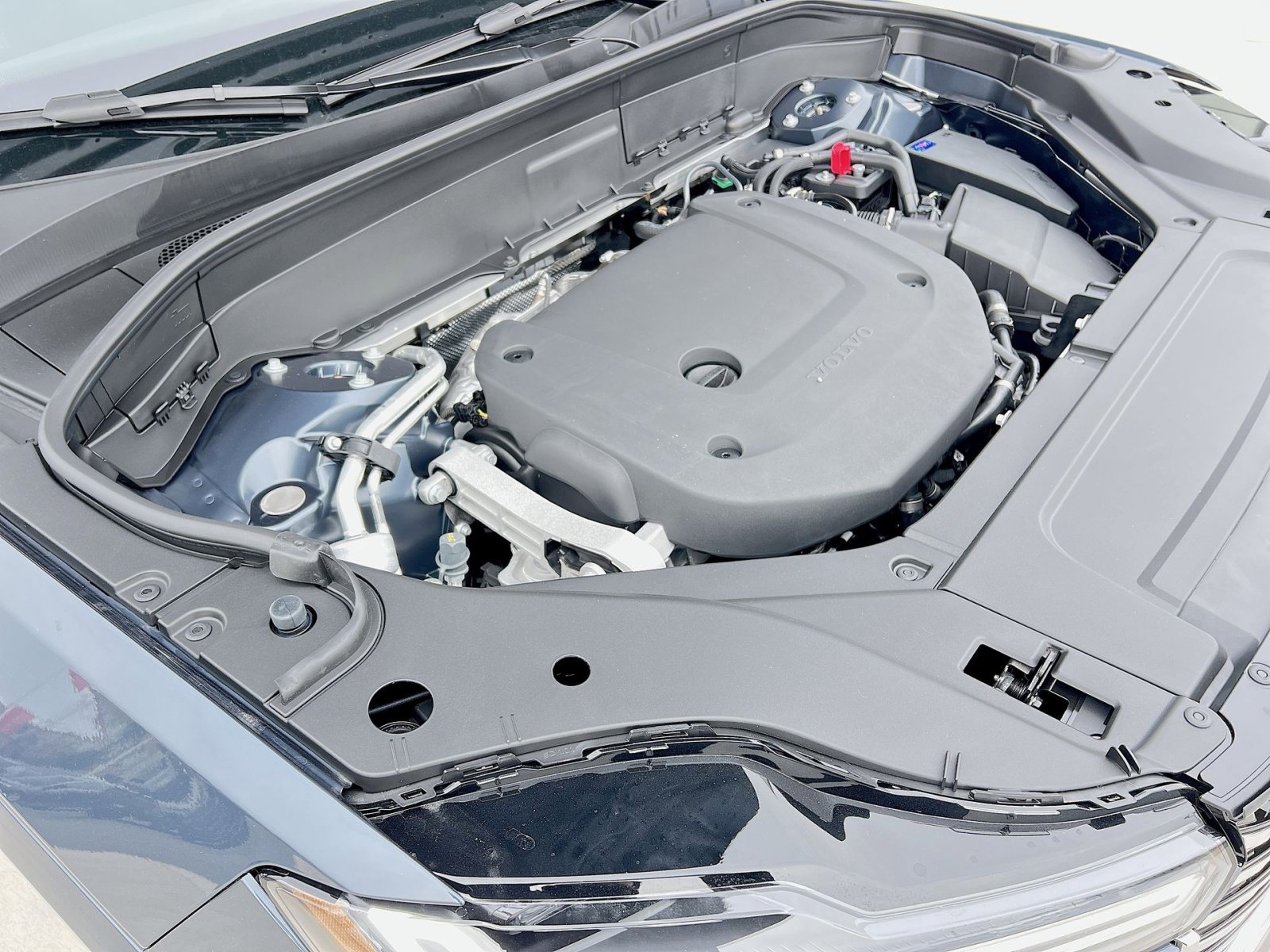 New 2026 Volvo XC90 B6 Plus w/ Protection Package Premier image 28