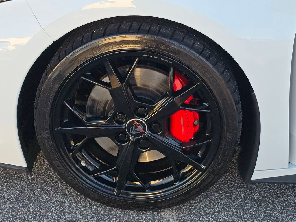 Used 2021 Chevrolet Corvette Stingray Premium Cpe w/ Z51 Performance Package image 27