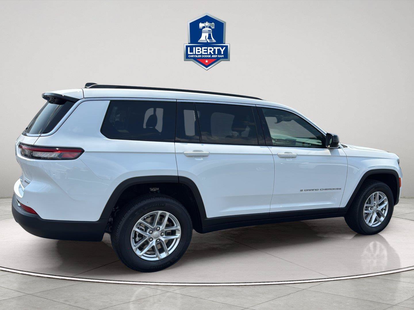 New 2026 Jeep Grand Cherokee L Laredo AWD/4WD image 12