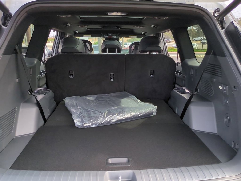 New 2026 Kia EV9 Land w/ Nightfall Edition Package image 38