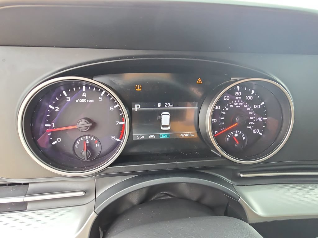 Used 2024 Kia Carnival LX FWD image 20