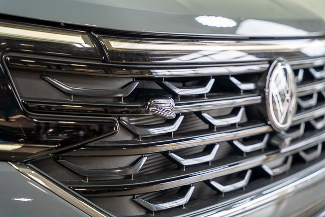 New 2025 Volkswagen Atlas SEL Premium R-Line image 3