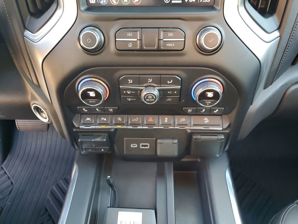 Used 2020 Chevrolet Silverado 1500 LTZ w/ LTZ Premium Package image 39