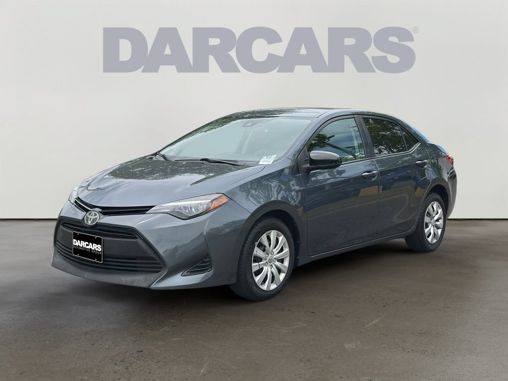 Used 2017 Toyota Corolla LE w/ Carpet Mat Package (TMS) FWD image 3