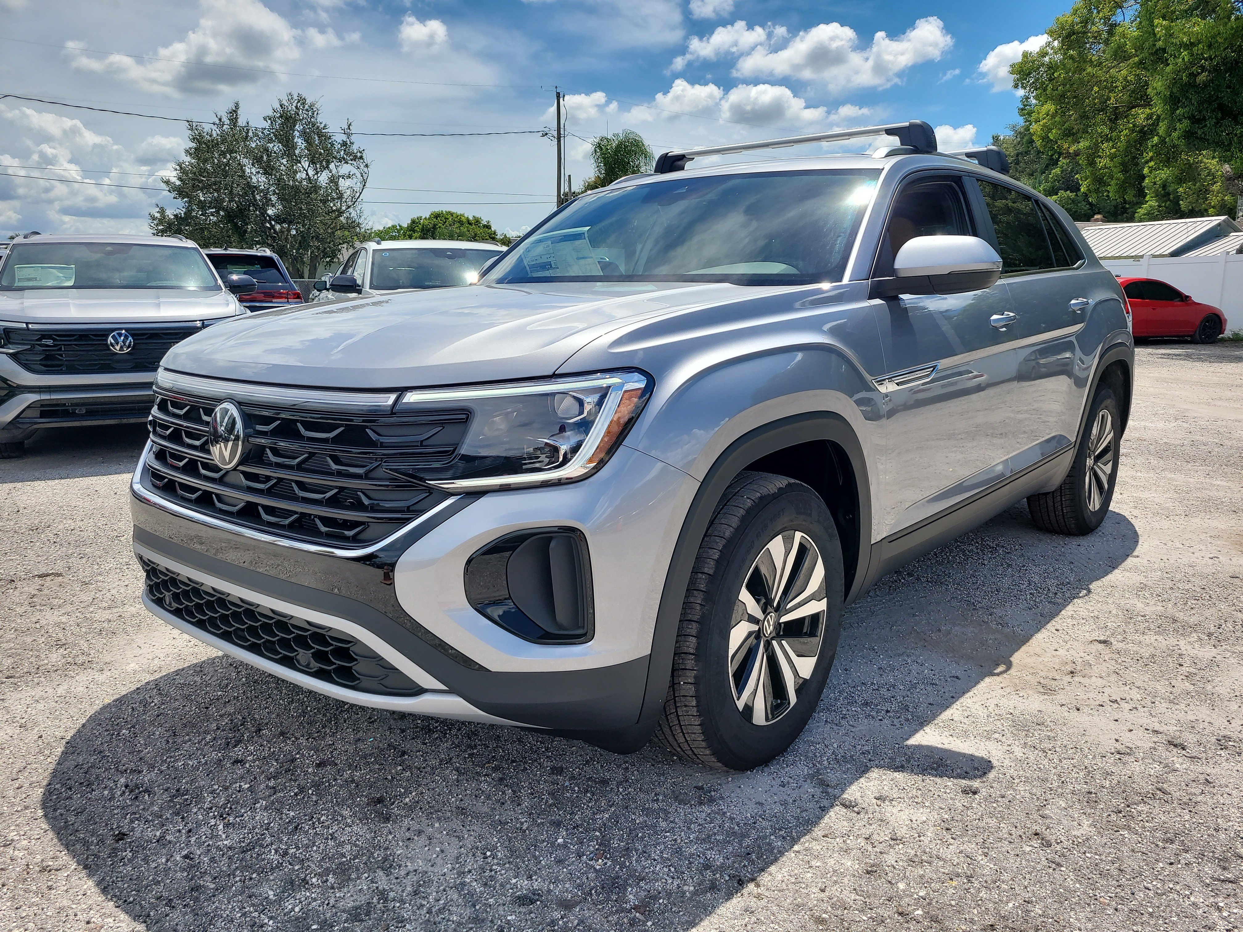 New 2026 Volkswagen Atlas Cross Sport SE image 4