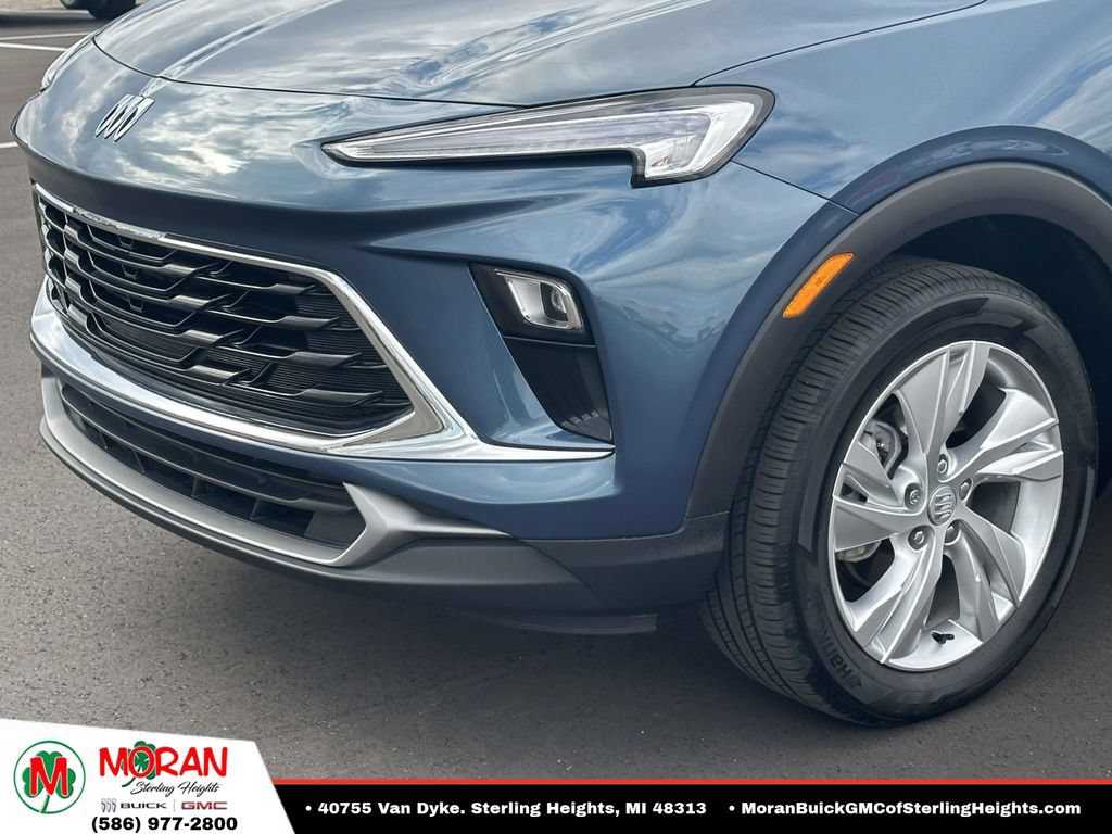 Certified 2024 Buick Encore GX Preferred AWD/4WD image 7