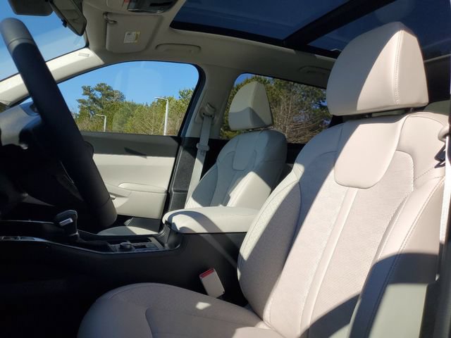 Certified 2025 Kia Sorento S w/ Panoramic Sunroof Package FWD image 12