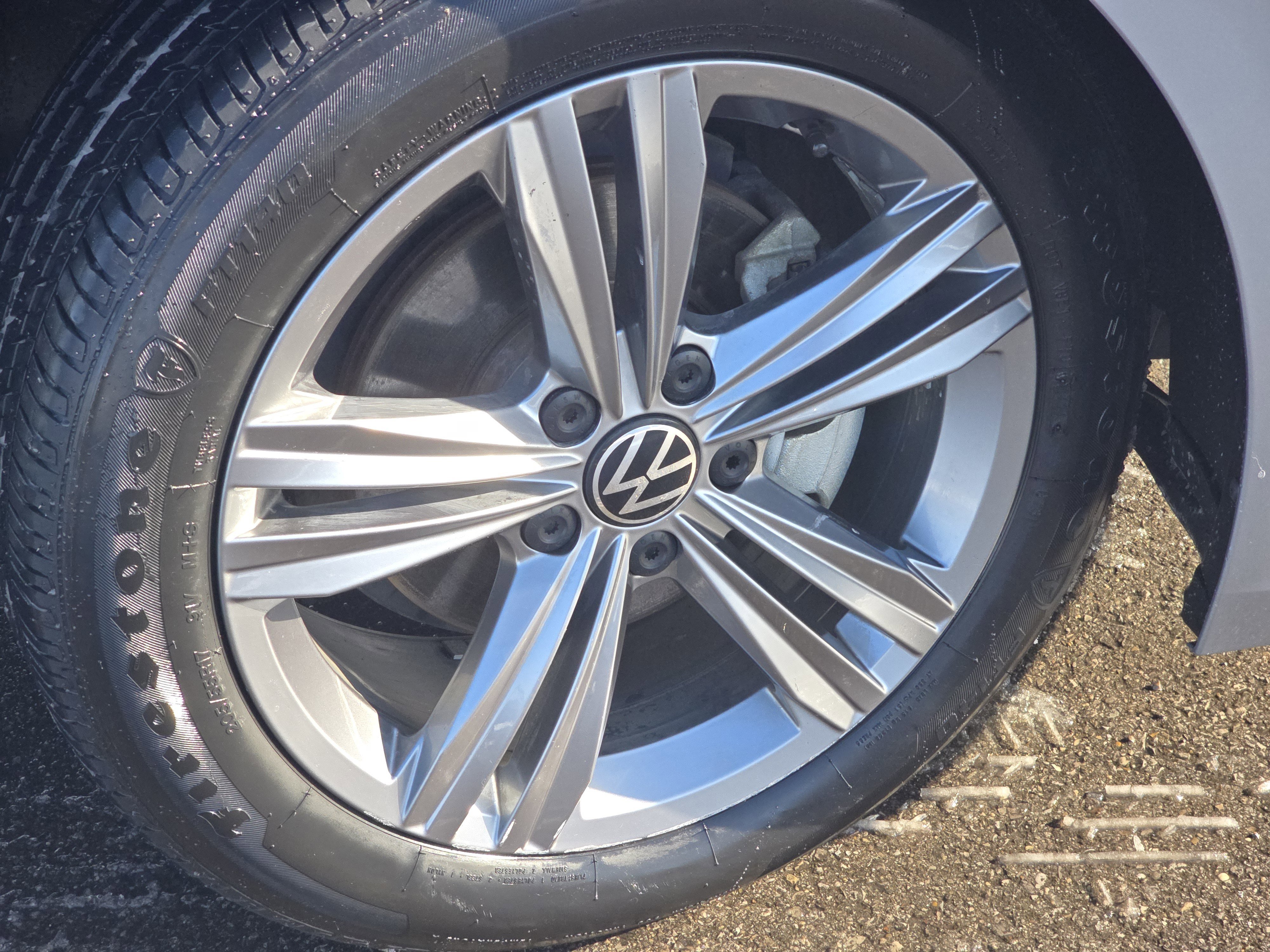 Used 2024 Volkswagen Jetta SE image 13