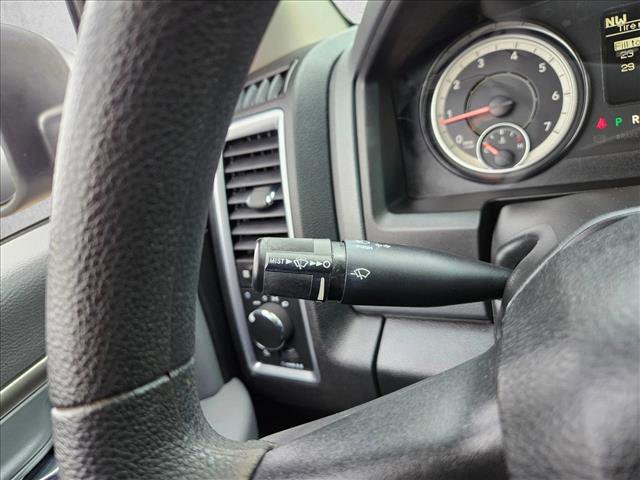 Used 2018 RAM 1500 Classic SLT image 14