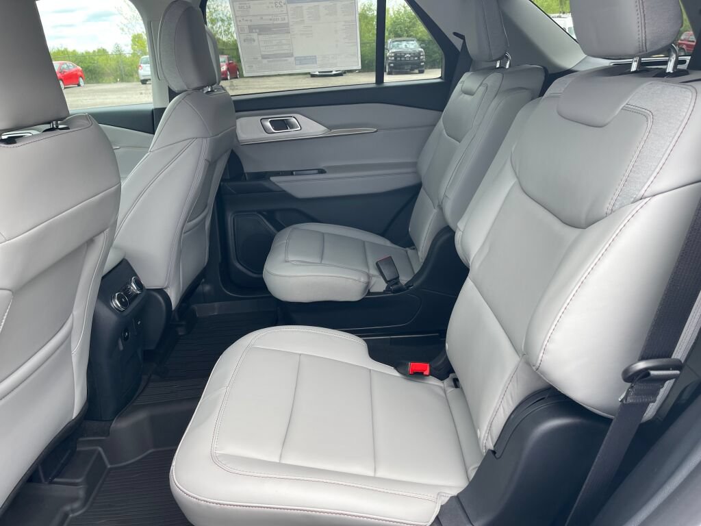New 2026 Ford Explorer Active w/ Active Comfort Package AWD/4WD image 20