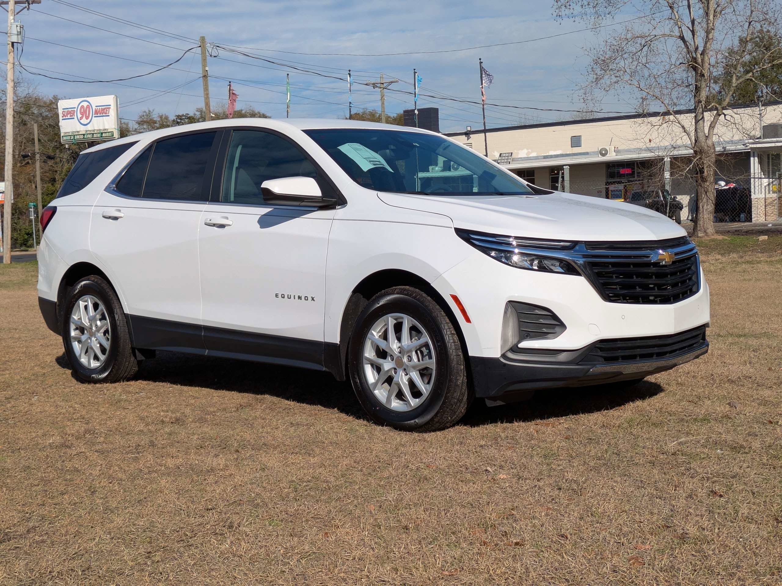 Certified 2023 Chevrolet Equinox LT image 2