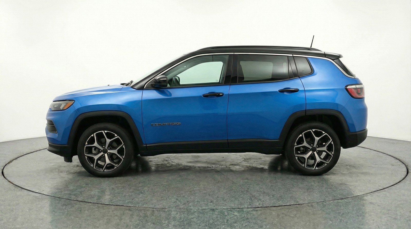 Used 2025 Jeep Compass Limited image 5