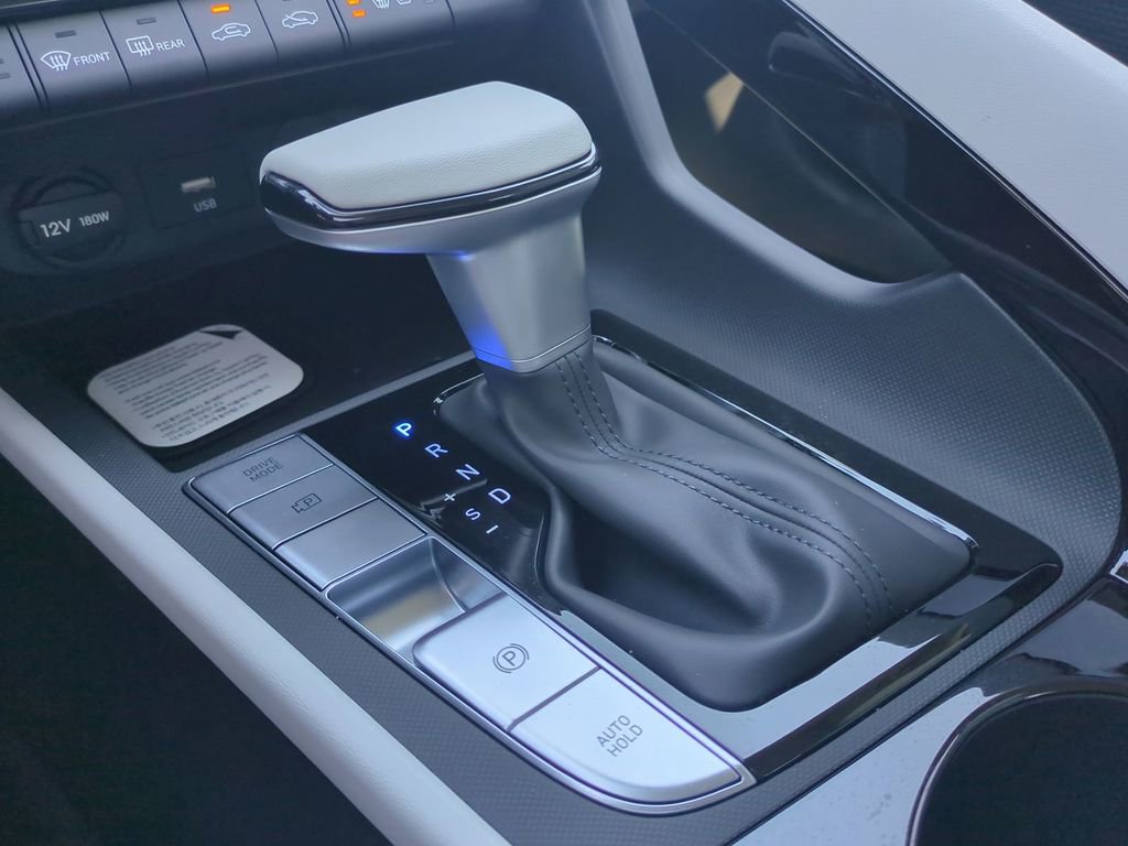 New 2026 Hyundai Elantra Limited image 20