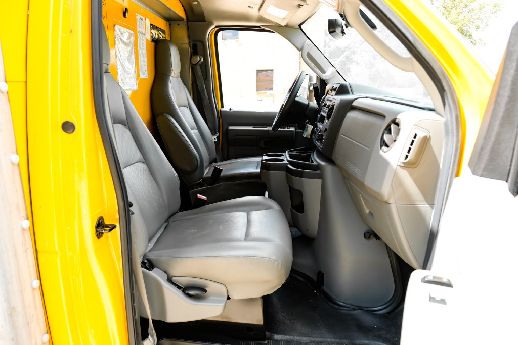 Used 2022 Ford E-350 and Econoline 350 Super Duty RWD image 29