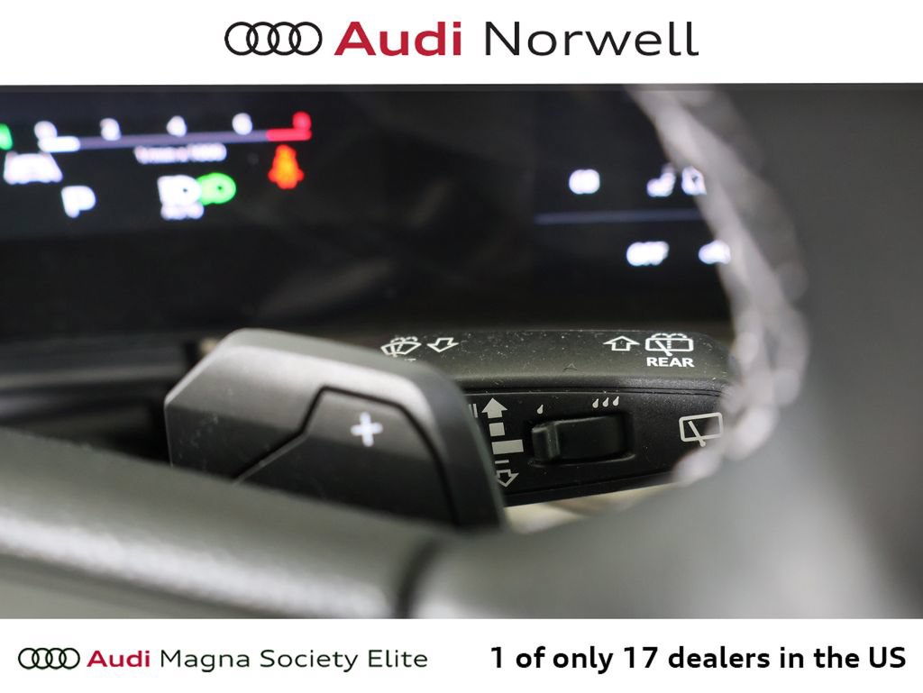 Used 2025 Audi Q5 Premium AWD/4WD image 29