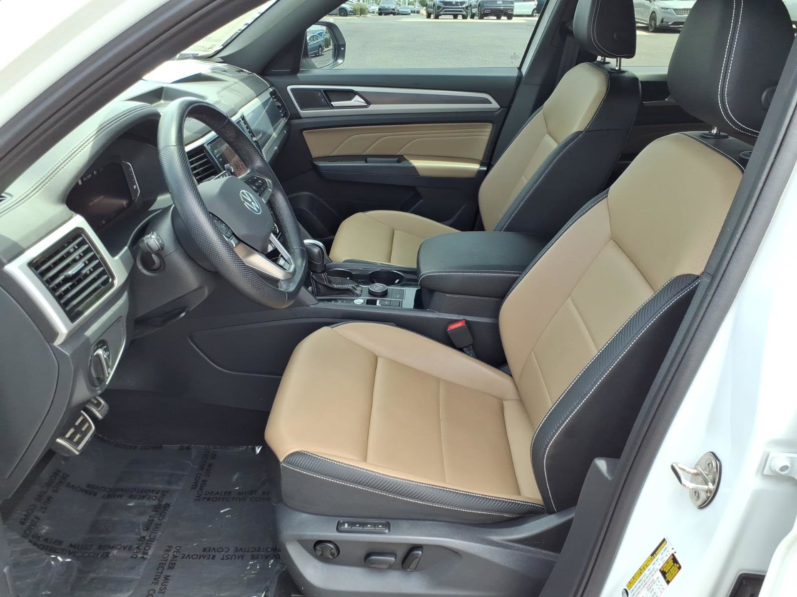 Certified 2023 Volkswagen Atlas Cross Sport SEL R-Line AWD/4WD image 21