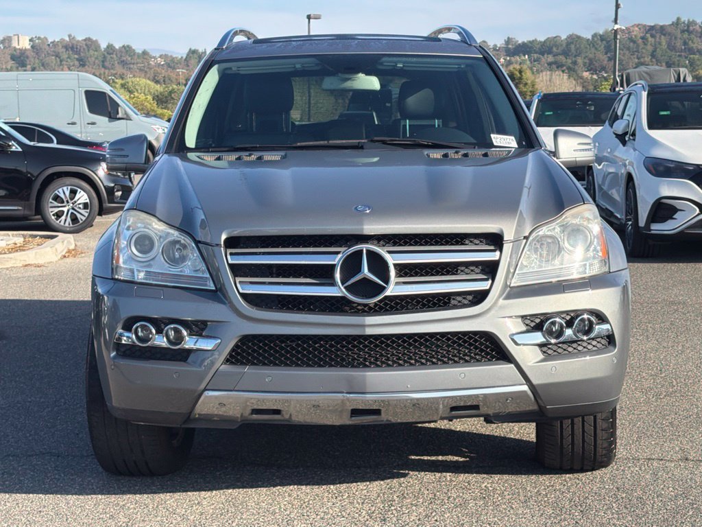 Used 2011 Mercedes-Benz GL 450 4MATIC image 3