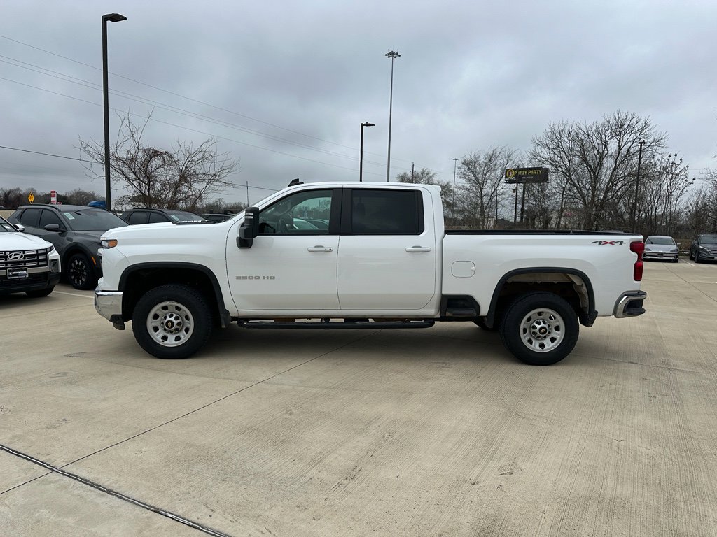 Used 2025 Chevrolet Silverado 2500 LT w/ Convenience Package image 8