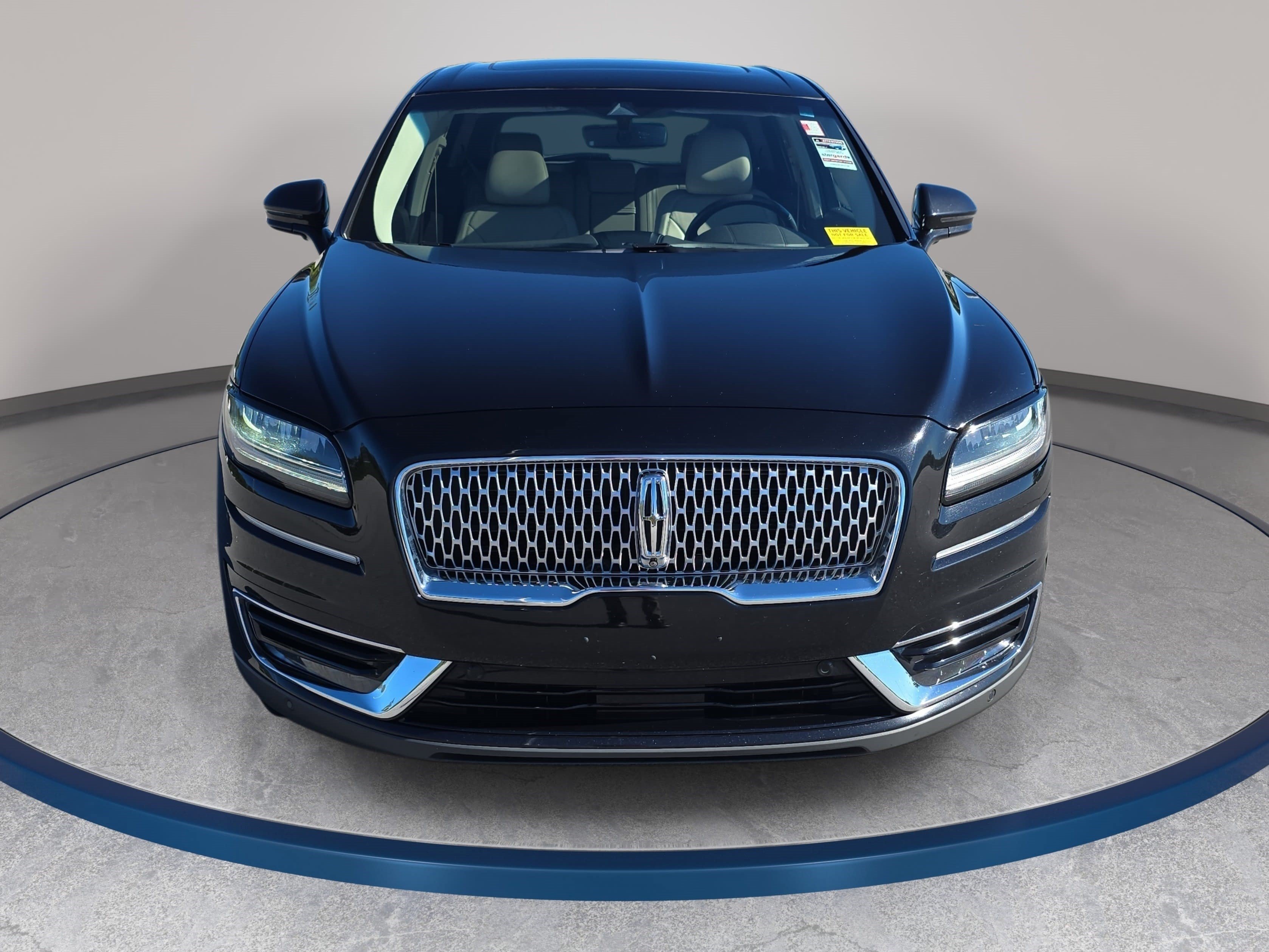Used 2019 Lincoln Nautilus Reserve AWD/4WD image 2