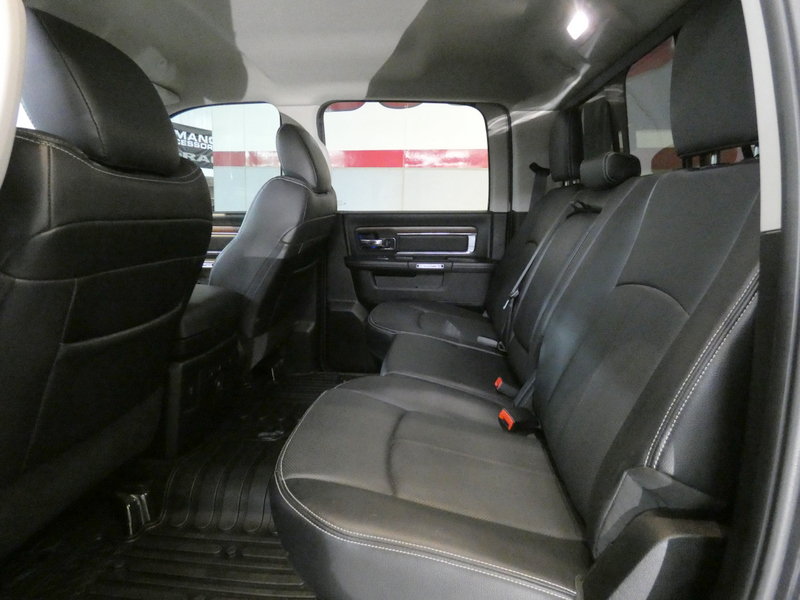 Used 2019 RAM 1500 Laramie AWD/4WD image 26
