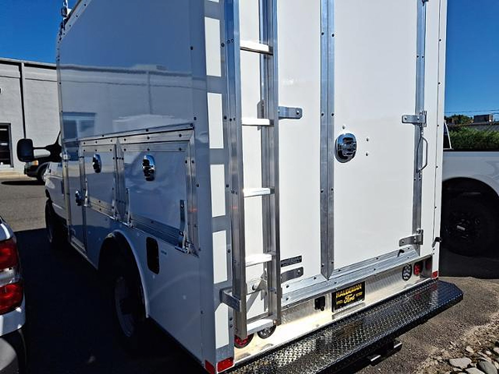 New 2027 Ford E-350 and Econoline 350 Super Duty w/ Power Equipment Group RWD image 4