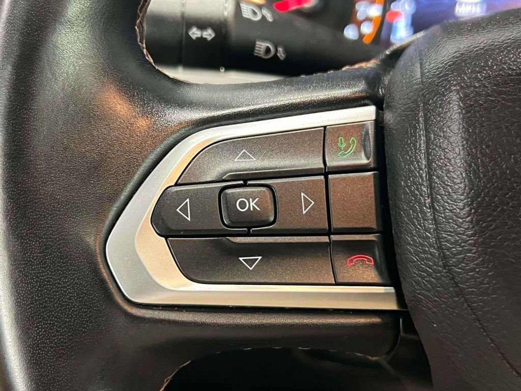 Used 2022 Jeep Compass Limited w/ Sun and Sound Group AWD/4WD image 24