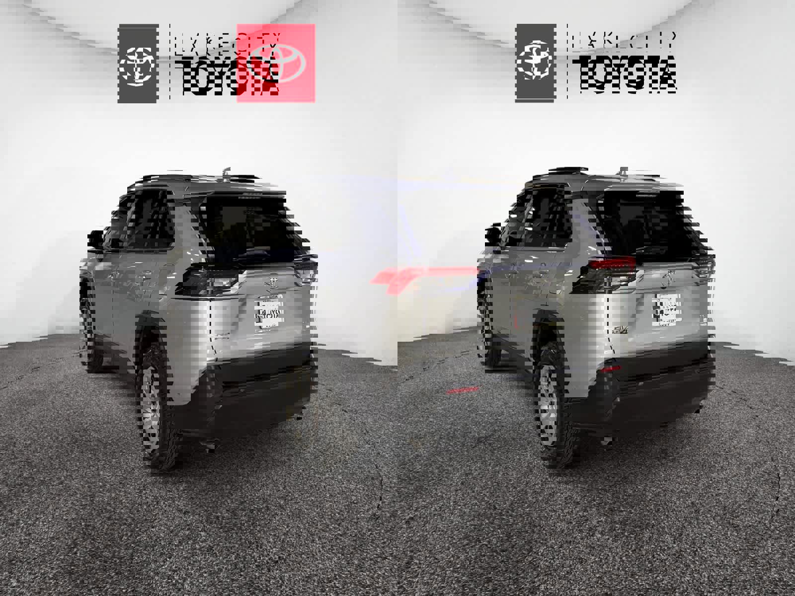 Used 2021 Toyota RAV4 LE image 4